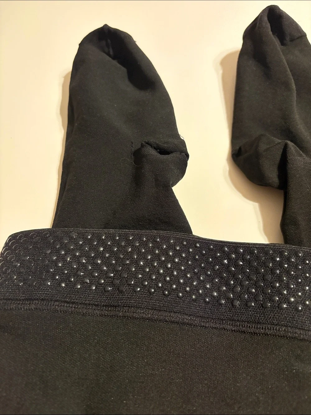Women’s black compression thigh highs on-slip size large extra large new
